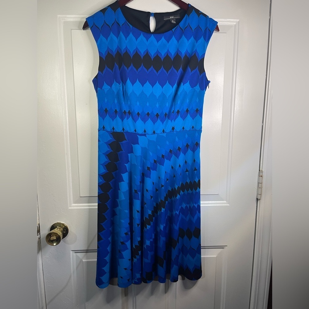 R & K fit and flare sleeveless blue striped dress. - Picture 2 of 10